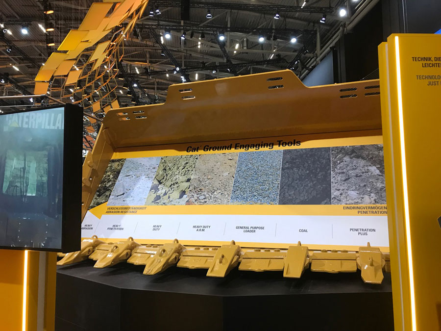 Caterpillar Bauma display